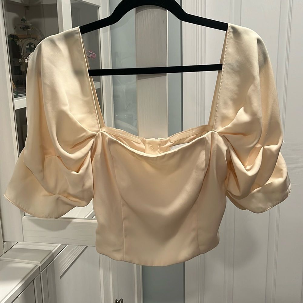 BOSKEMPER Cream Square Neck Sheer Sleeve Crop Top, Size XS